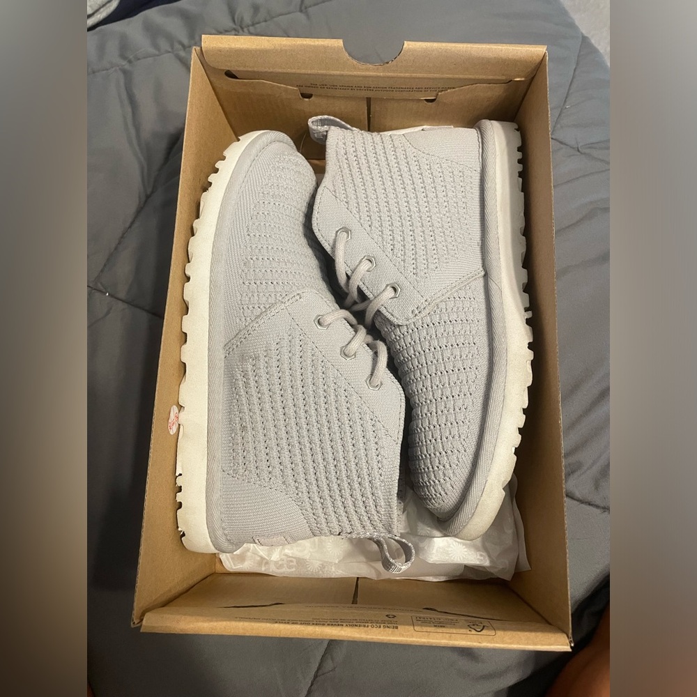 Ugg neumel breeze shoes